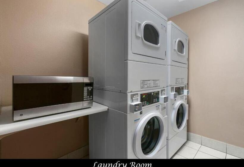 Отель Days Inn By Wyndham Williams