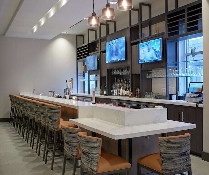 호텔 Hilton Garden Inn Corning Downtown