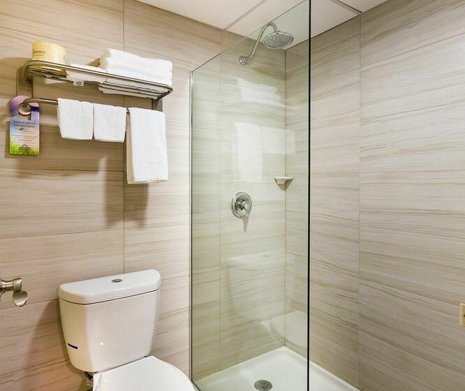 هتل Days Inn By Wyndham Hartford/closest Downtown