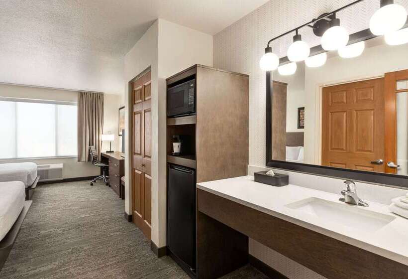 هتل Days Inn & Suites By Wyndham Bozeman