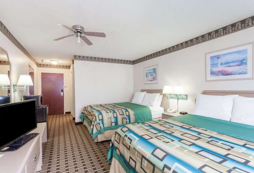 هتل Days Inn & Suites By Wyndham Huntsville