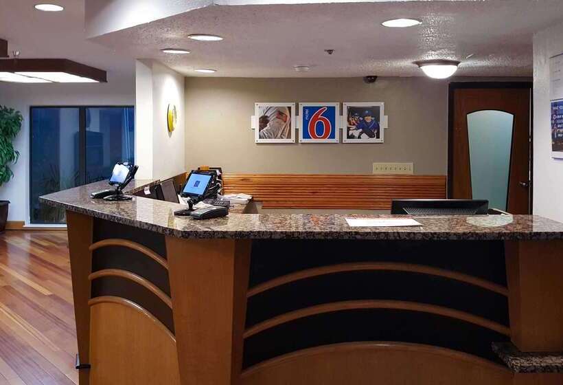 Motel 6 Little Rock, Ar   Airport
