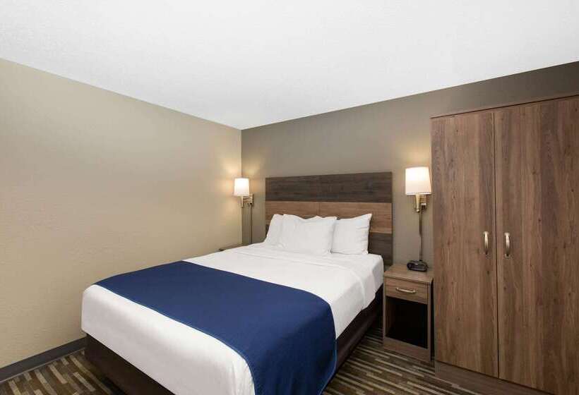 ホテル Days Inn & Suites By Wyndham Wisconsin Dells