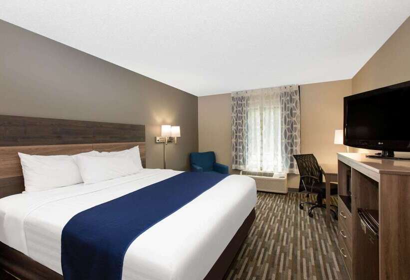 هتل Days Inn & Suites By Wyndham Wisconsin Dells