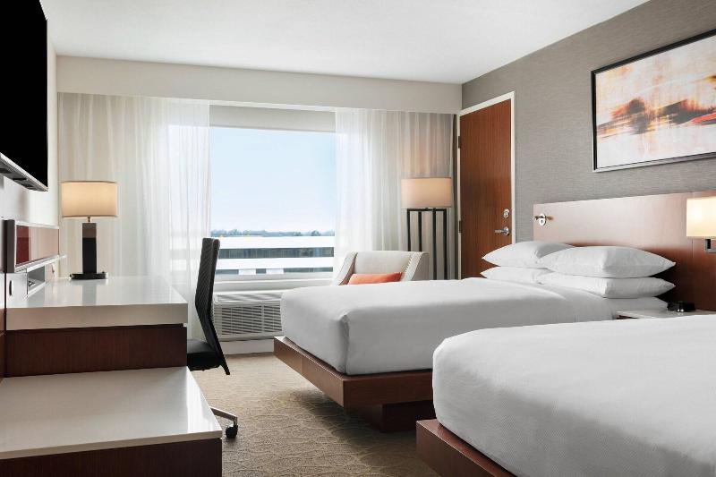 Delta Hotels By Marriott   Indianapolis Airport