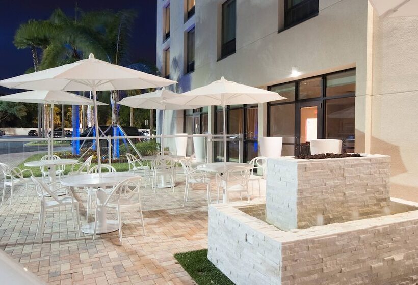 Delta Hotels By Marriott Orlando Lake Buena Vista