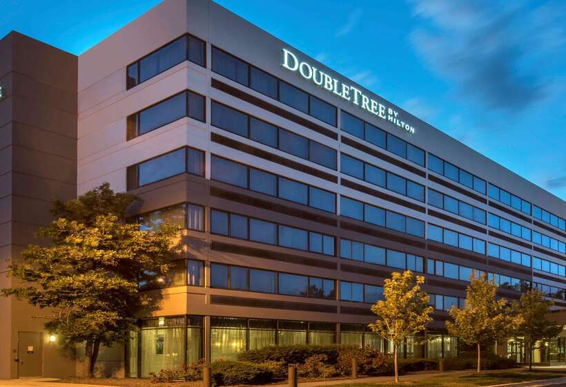 هتل Doubletree By Hilton Chicago Schaumburg