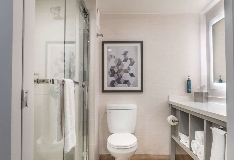 فندق Lakeside Orange County Airport