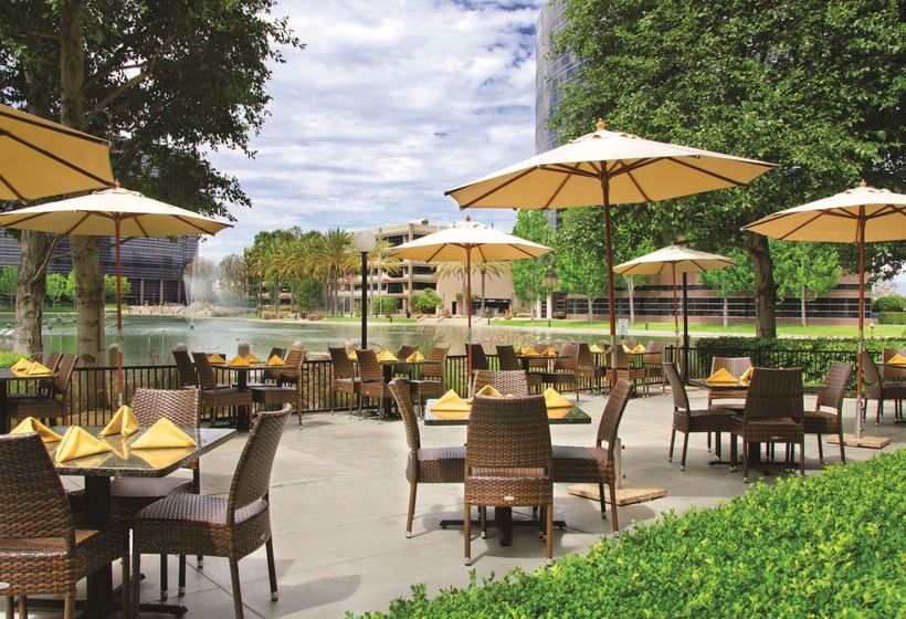 فندق Lakeside Orange County Airport