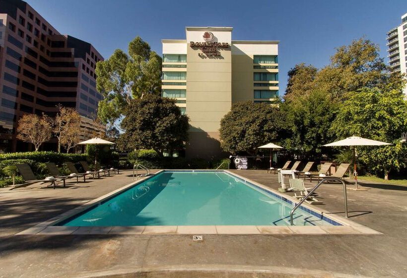 فندق Lakeside Orange County Airport