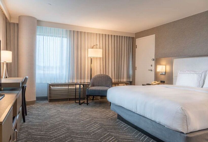 فندق Lakeside Orange County Airport