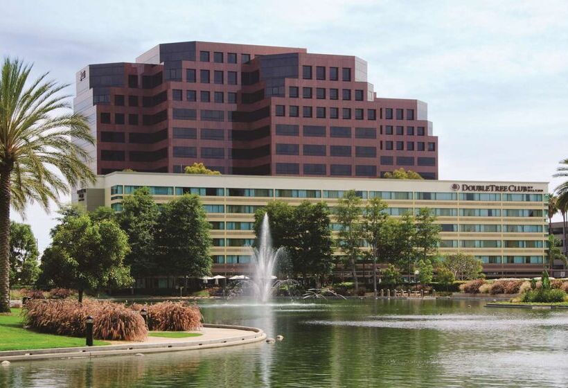 فندق Lakeside Orange County Airport