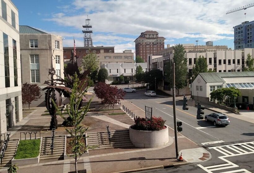 فندق Downtown Inn