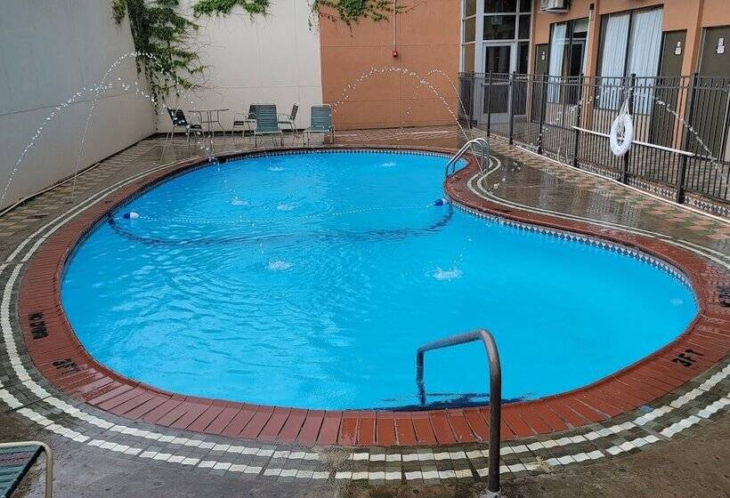 فندق Downtown Inn