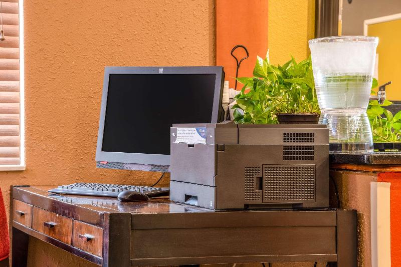 호텔 Econo Lodge At Wanamaker