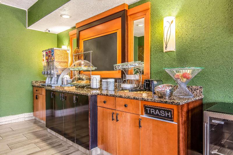 호텔 Econo Lodge At Wanamaker