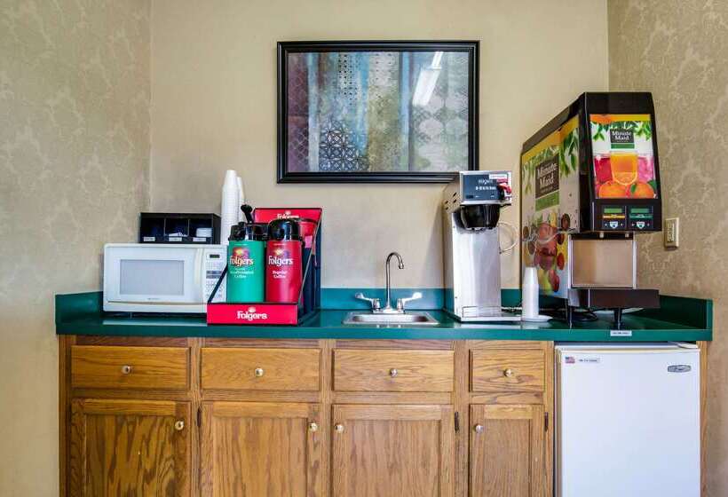 فندق Econo Lodge