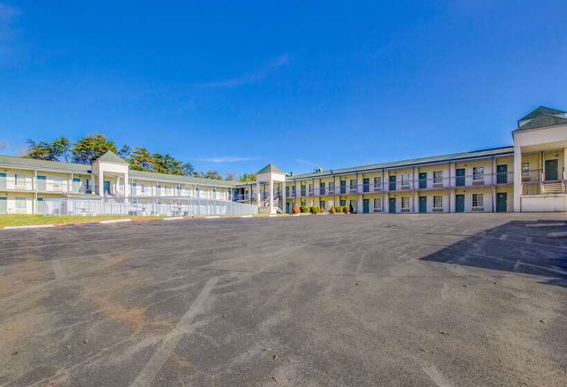 فندق Econo Lodge