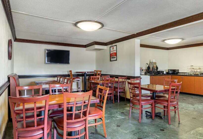 فندق Econo Lodge