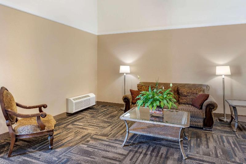 בית מלון כפרי Econo Lodge Inn And Suites Sandy