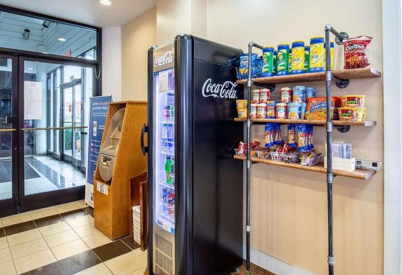 酒店 Econo Lodge Naval Station Norfolk