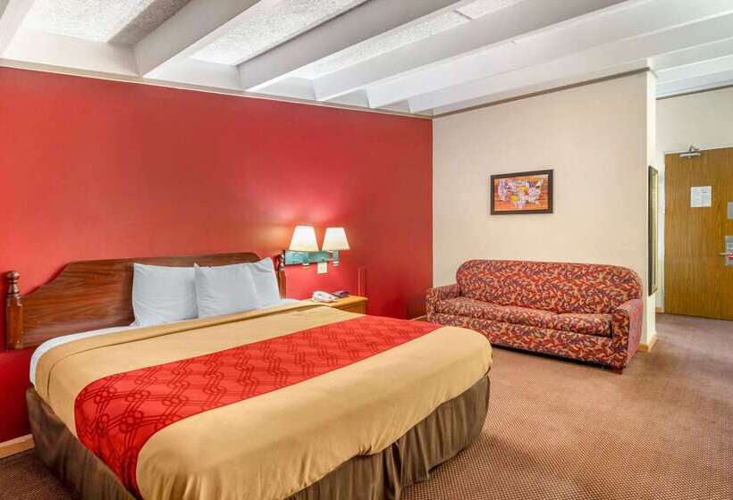 فندق Econo Lodge   Perry National Fair Ground Area