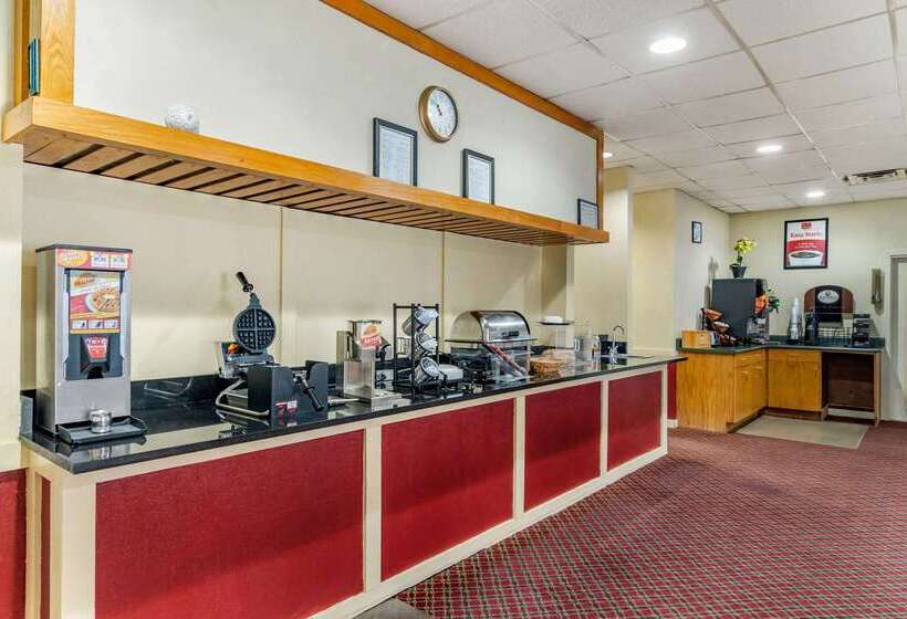 فندق Econo Lodge   Perry National Fair Ground Area