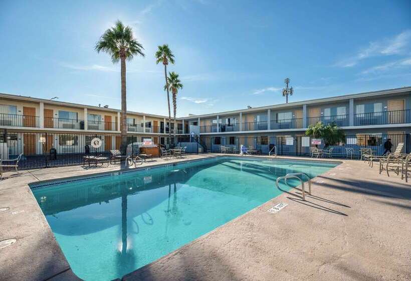 فندق Econo Lodge Phoenix North I17