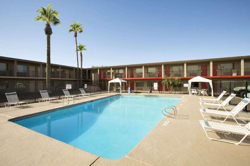 فندق Econo Lodge Phoenix North I17