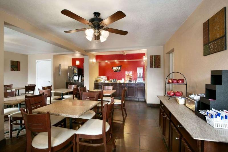 فندق Econo Lodge Phoenix North I17