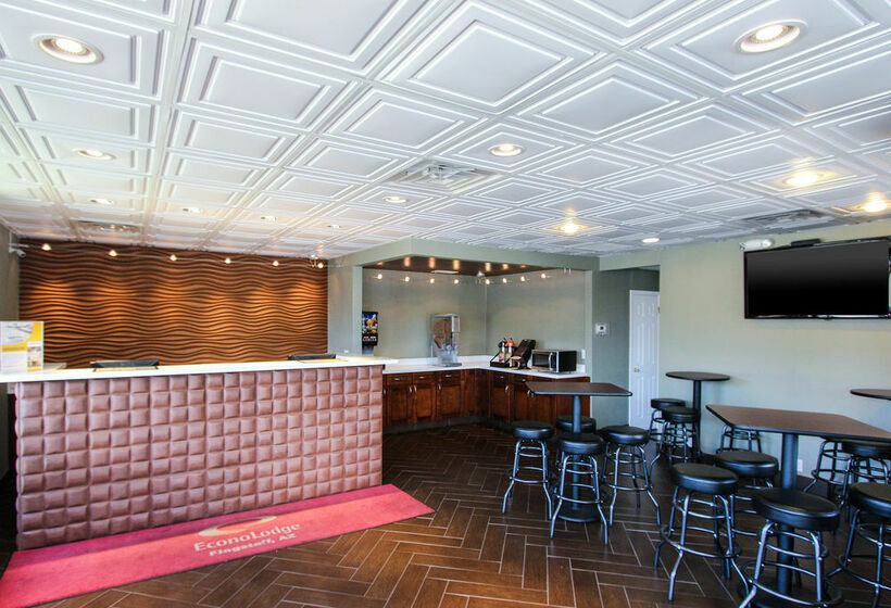 酒店 Econo Lodge University