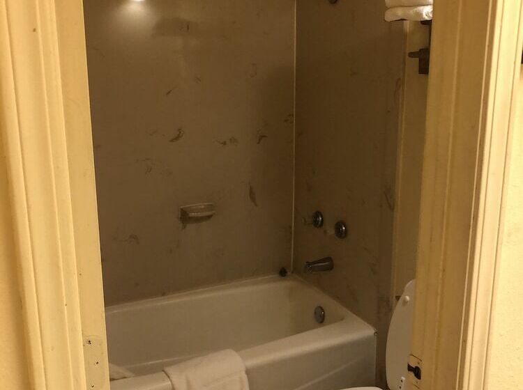 فندق Executive Inn & Suites Prescott