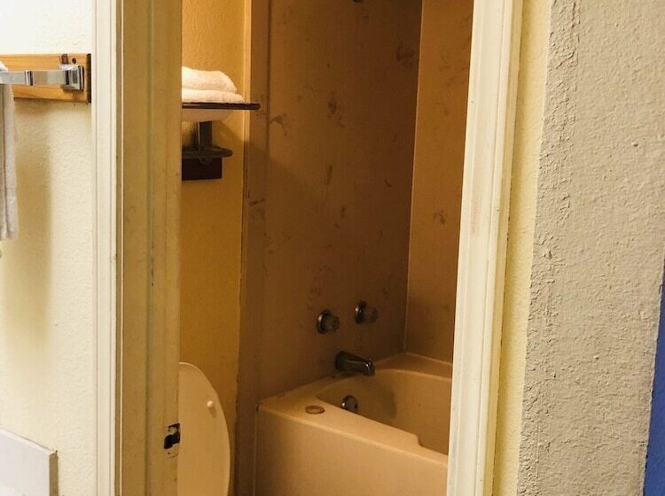 فندق Executive Inn & Suites Prescott