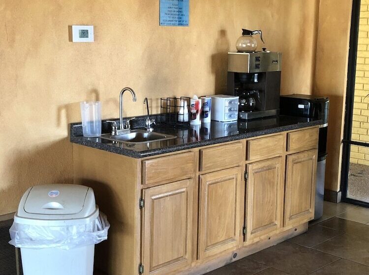 فندق Executive Inn & Suites Prescott