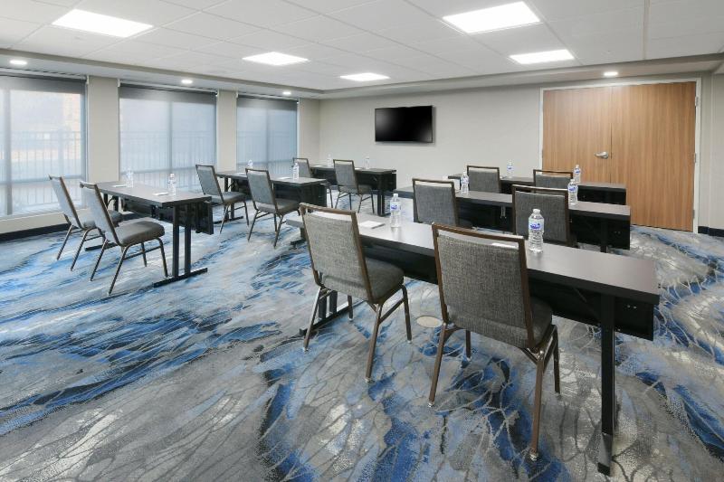 Отель Fairfield Inn & Suites By Marriott Pottstown Limerick
