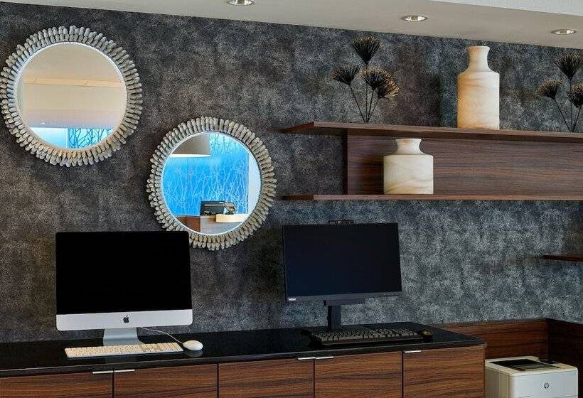 فندق Fairfield Inn & Suites By Marriott Columbus Airport