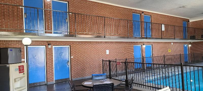 هتل Fairview Inn & Suite