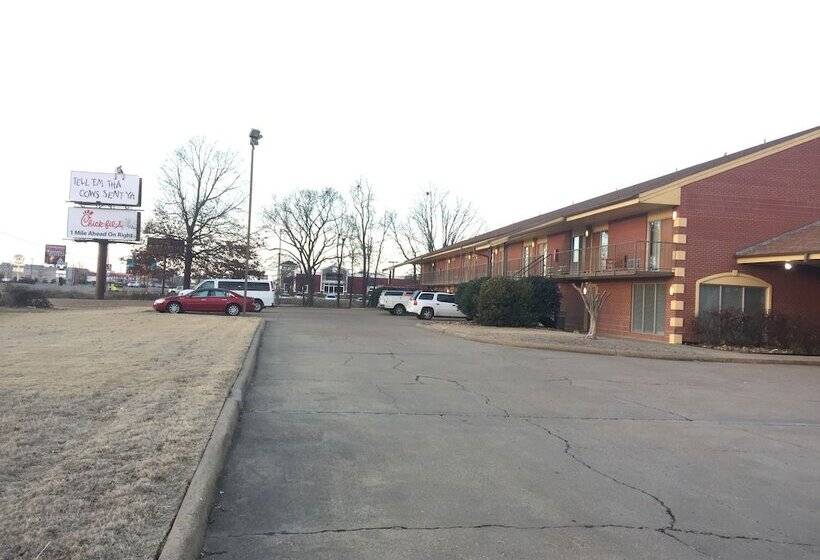 فندق Fairview Inn & Suite