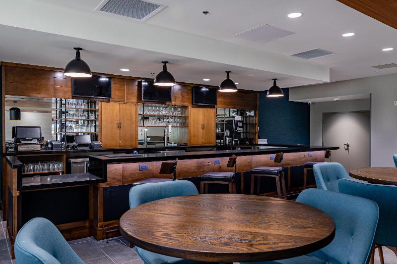 ホテル Four Points By Sheraton Brunswick