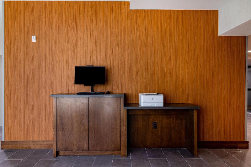 ホテル Four Points By Sheraton Brunswick