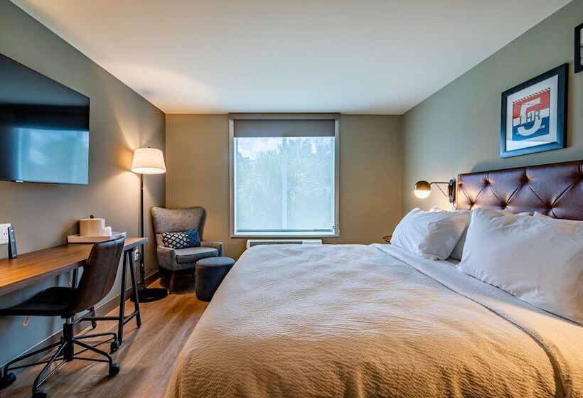 ホテル Four Points By Sheraton Brunswick