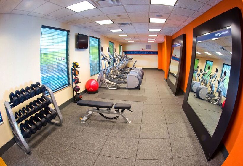 Отель Hampton Inn Evansville/airport