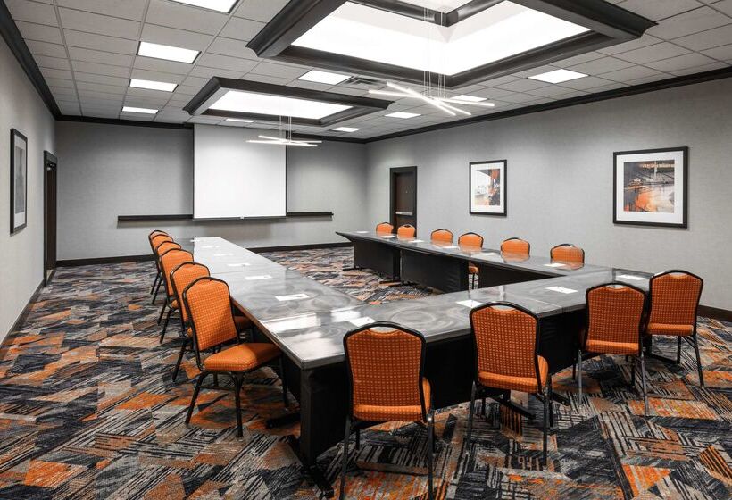 Отель Hampton Inn Evansville/airport