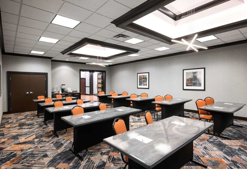 Отель Hampton Inn Evansville/airport