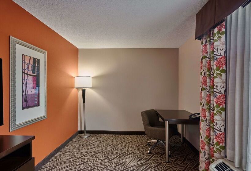 Отель Hampton Inn Evansville/airport