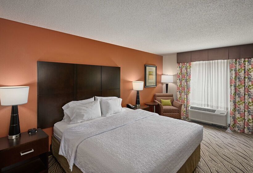 Отель Hampton Inn Evansville/airport