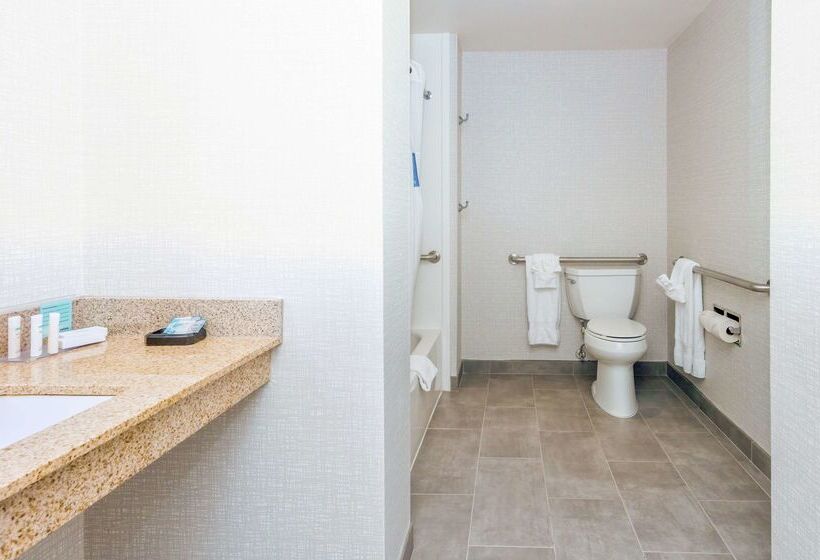 فندق Hampton Inn Haverhill