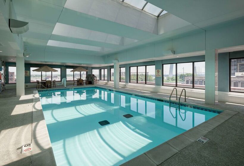 فندق Hampton Inn St. Louisdowntown