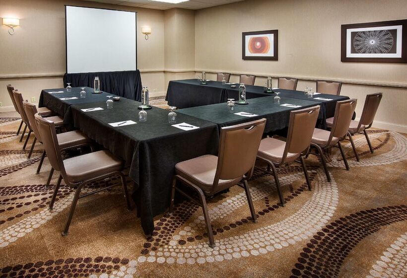 فندق Hilton Concord