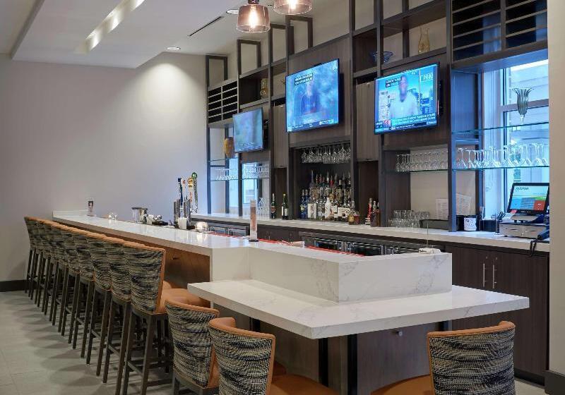 호텔 Hilton Garden Inn Corning Downtown